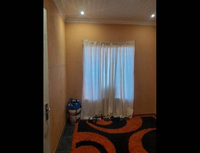 3 BEDROOM HOUSE FOR SALE IN TLHABANE WEST